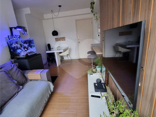 Apartamento à venda com 2 quartos, sendo 1 suíte,  em Chácara Santo Antônio (zona Sul), São Paulo, SP
