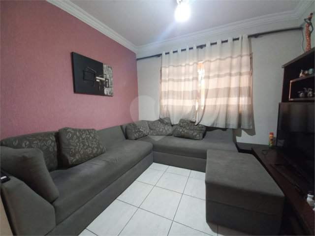 Casa à venda com 3 quartos, sendo 1 suíte,  em Vila Lucia, São Paulo, SP