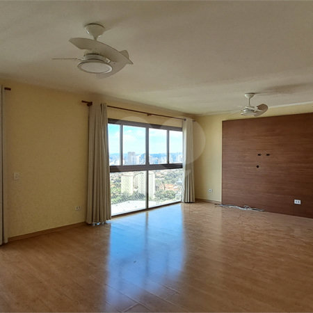 Apartamento à venda com 3 quartos, sendo 1 suíte,  em Alto da Boa Vista, São Paulo, SP