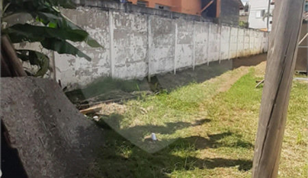 Casa à venda com 3 quartos em Alvinópolis, Atibaia, SP
