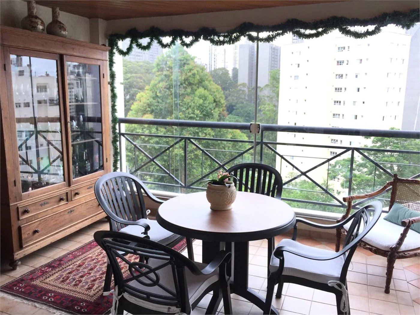 Apartamento à venda com 4 suítes em Vila Suzana, São Paulo, SP