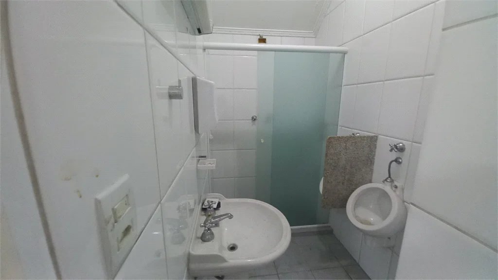 Casa para alugar com 3 quartos, sendo 1 suíte,  em Jardim Bonfiglioli, São Paulo, SP