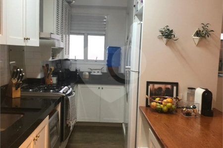 Apartamento à venda com 3 quartos, sendo 1 suíte, em Jardim Parque Morumbi, São Paulo, SP