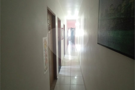 Sobrado à venda com 4 quartos, sendo 1 suíte, em Jardim Marisa, São Paulo, SP