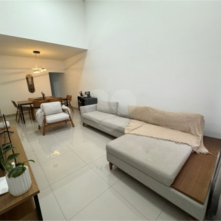 Casa à venda com 3 quartos, sendo 1 suíte, no condomínio Jardim Guarujá, Salto - SP