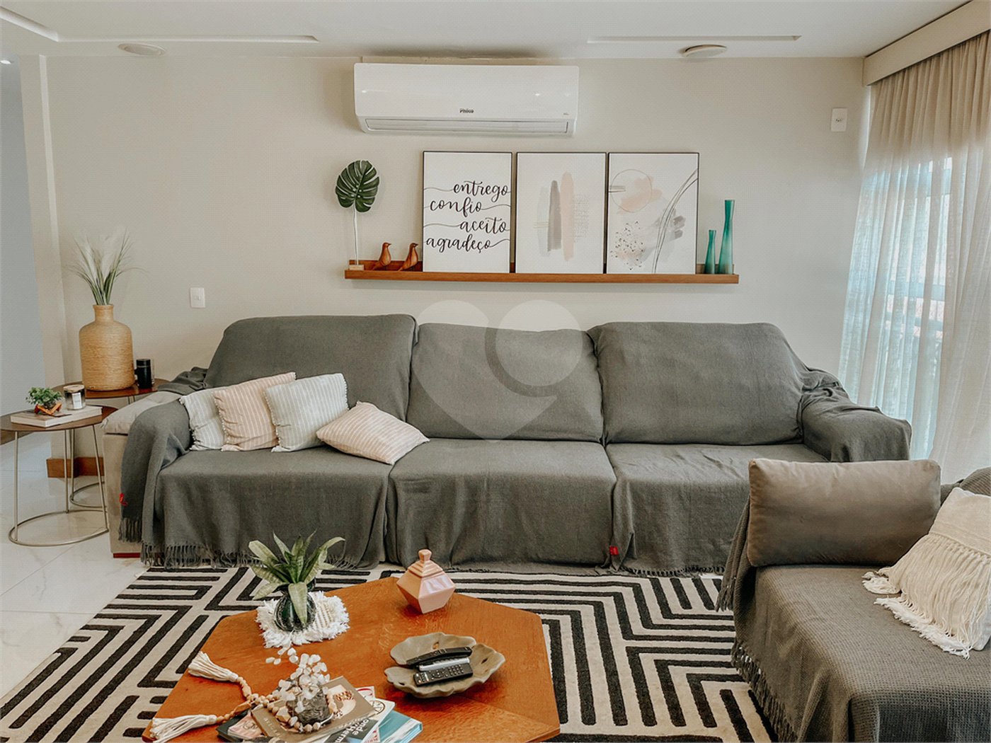 Apartamento à venda com 3 quartos, sendo 1 suíte, em Campo Grande, Rio de Janeiro, RJ
