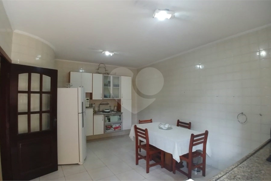 Sobrado à venda com 3 quartos, sendo 1 suíte,  em Tremembé, São Paulo, SP