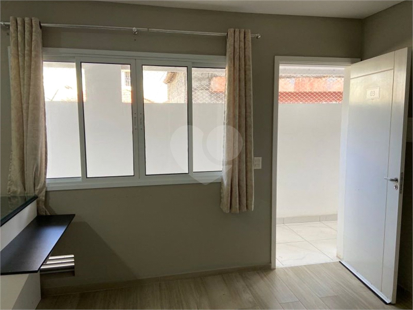 Casa à venda ou para alugar com 2 quartos no condomínio Esmeraldino, São Paulo - SP