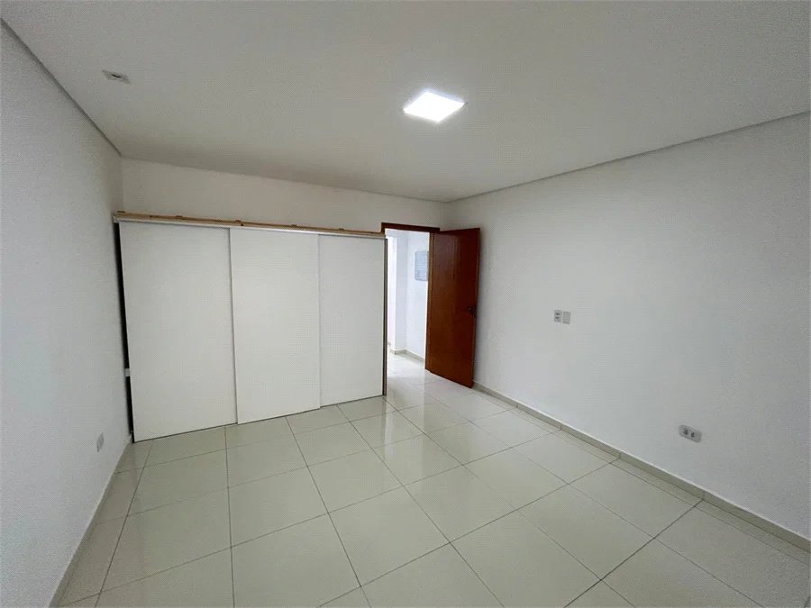 Casa de Vila para alugar com 4 suítes em Vila Romana, São Paulo, SP
