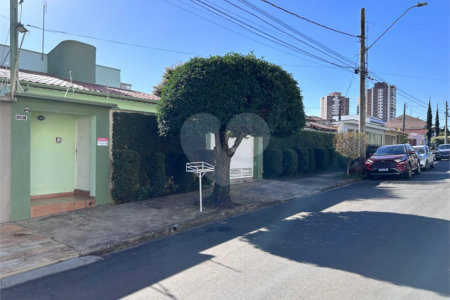 Casa Térrea à venda com 3 quartos, sendo 1 suíte, em Vila Sfeir, Indaiatuba, SP