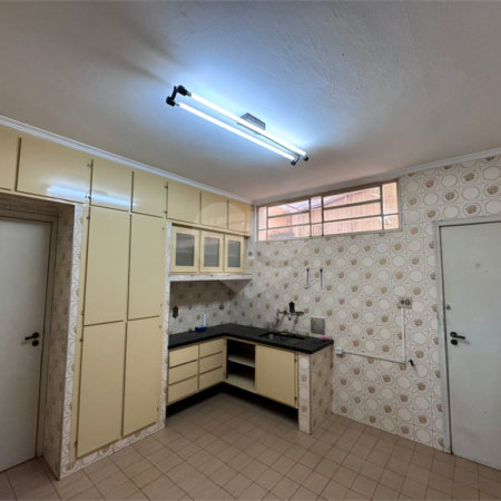 Sobrado à venda com 4 quartos, sendo 3 suítes, em Jardim América, Ribeirão Preto, SP