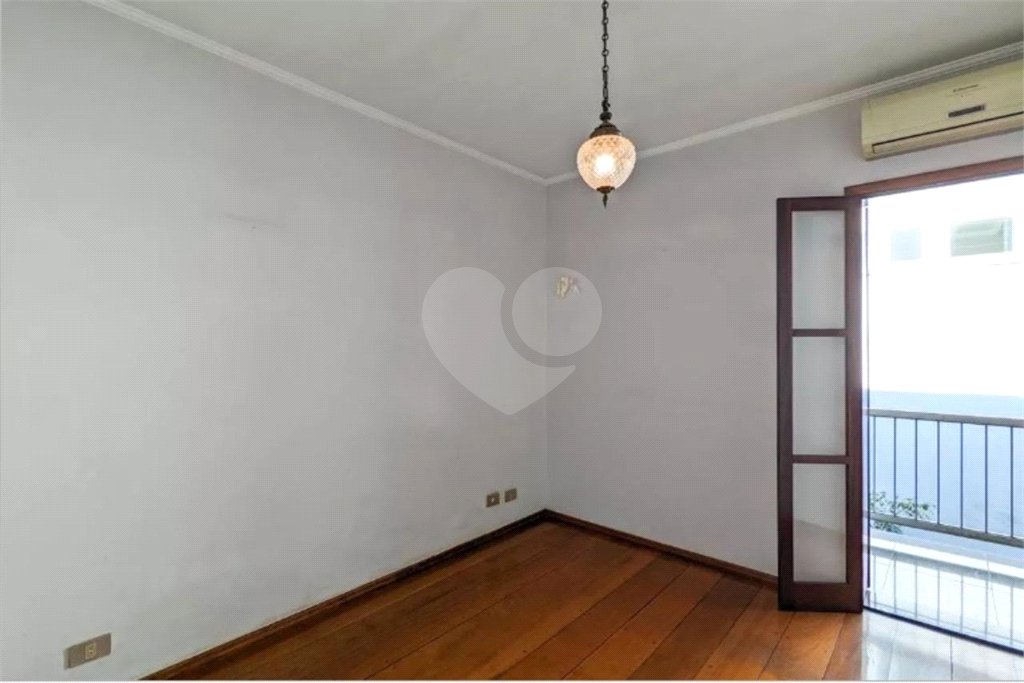 Casa à venda com 3 quartos, sendo 1 suíte,  em Jardim do Mar, São Bernardo do Campo, SP