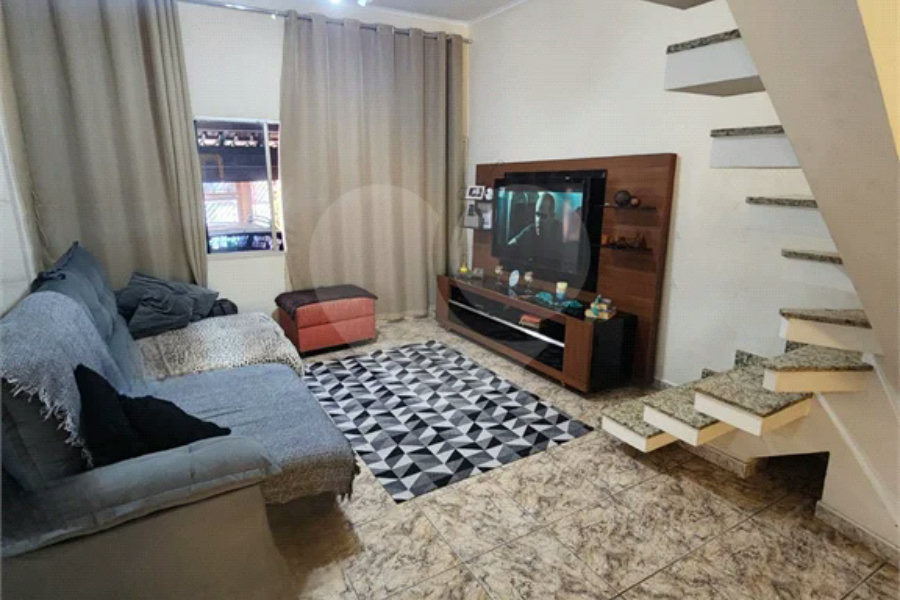 Sobrado à venda com 3 quartos, sendo 1 suíte, em Jardim França, São Paulo, SP