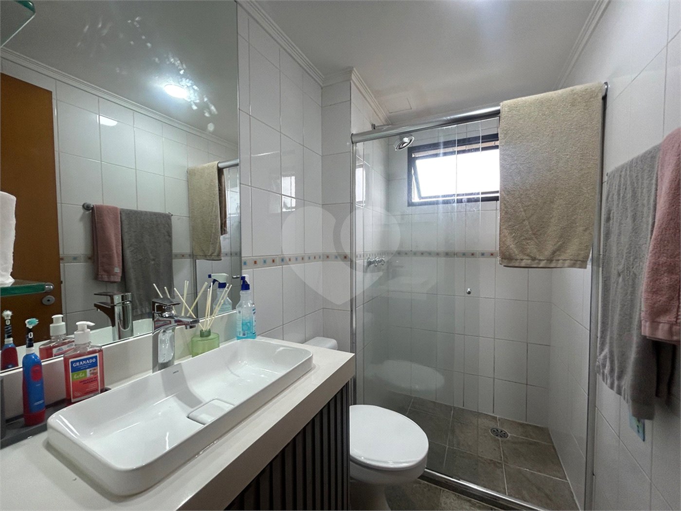 Apartamento à venda com 3 quartos, sendo 2 suítes, em Alto da Boa Vista, São Paulo, SP