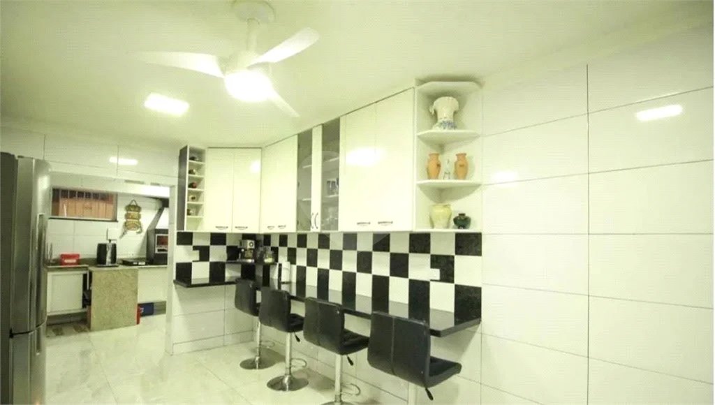 Sobrado à venda com 4 quartos, sendo 2 suítes, em Lauzane Paulista, São Paulo, SP