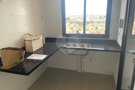 Apartamento à venda com 2 suítes em Alvinópolis, Atibaia, SP