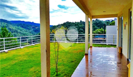 Casa à venda com 4 suítes no condomínio Alpes da Cantareira, Mairiporã - SP