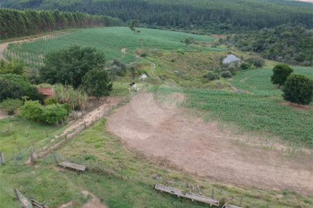 Sítio à venda com 3 quartos em Área Rural de São Miguel Arcanjo, São Miguel Arcanjo, SP