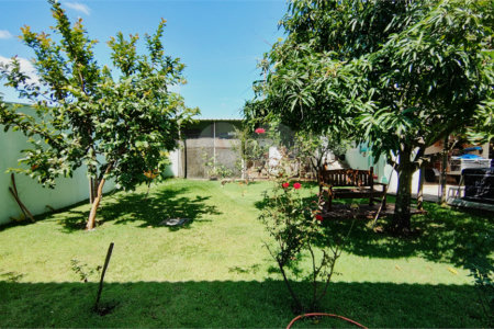 Casa à venda com 4 quartos, sendo 2 suítes, no condomínio Parque Chapada Itu, Itu - SP