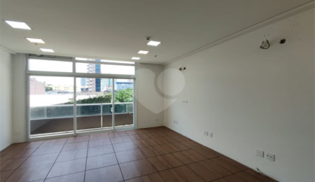 Sala à venda em Lapa, São Paulo, SP