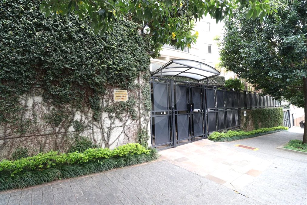 Cobertura à venda com 2 suítes em Água Branca, São Paulo, SP