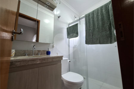 Sobrado à venda com 3 quartos, sendo 1 suíte, em Parque Vitória, São Paulo, SP