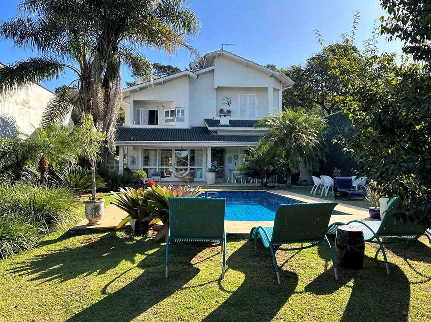 Casa à venda com 4 suítes em Vila Santo Antônio, Cotia, SP