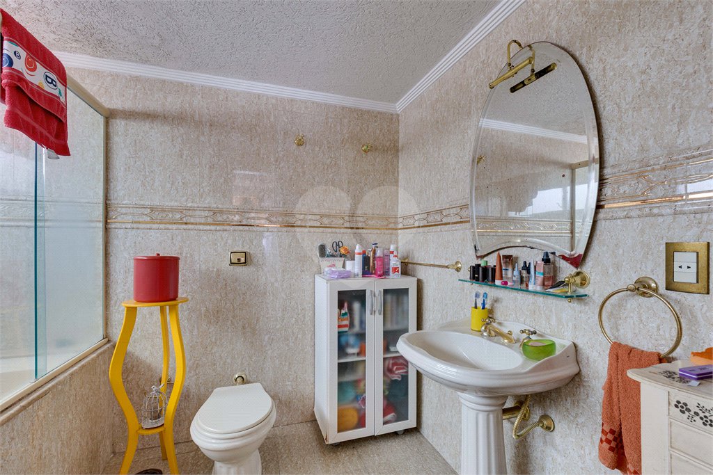 Casa de Vila à venda com 4 quartos, sendo 2 suítes,  no condomínio City Campo Grande, São Paulo - SP