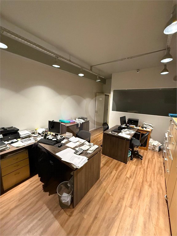 Sala à venda ou para alugar no Centro, Rio de Janeiro, RJ