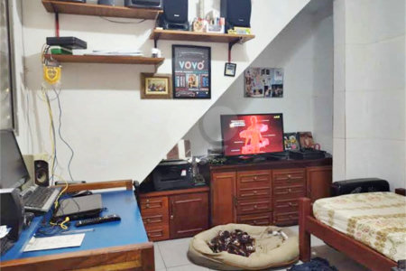 Casa à venda com 5 quartos, sendo 1 suíte, em Água Fria, São Paulo, SP