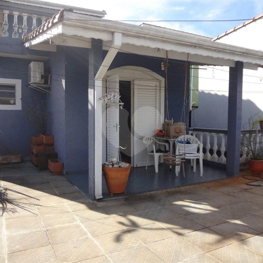 Sobrado à venda com 4 suítes em Santa Teresinha, São Paulo, SP