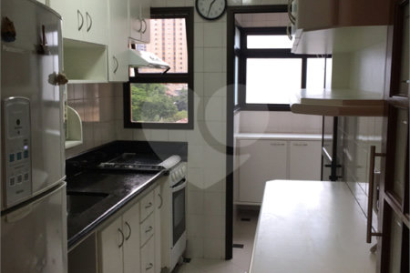 Apartamento à venda com 2 quartos, sendo 1 suíte, em Vila Pompéia, São Paulo, SP