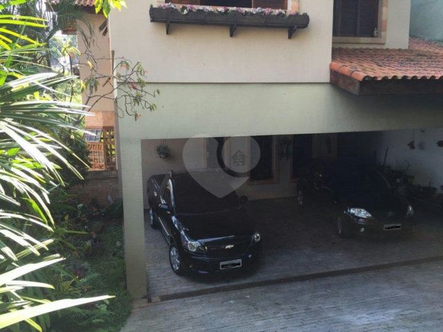 Sobrado à venda com 3 suítes em Vila Irmãos Arnoni, São Paulo, SP