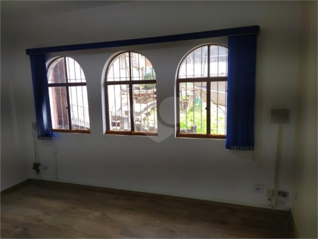 Prédio à venda em Vila Linda, Santo André, SP