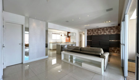 Apartamento à venda com 3 quartos, sendo 1 suíte,  em Vila Andrade, São Paulo, SP