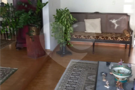 Casa Térrea à venda com 3 quartos, sendo 1 suíte,  em Aclimação, São Paulo, SP