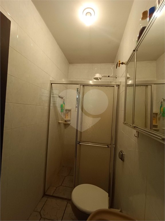 Casa à venda com 4 quartos, sendo 1 suíte, no condomínio Shangri-la, Atibaia - SP