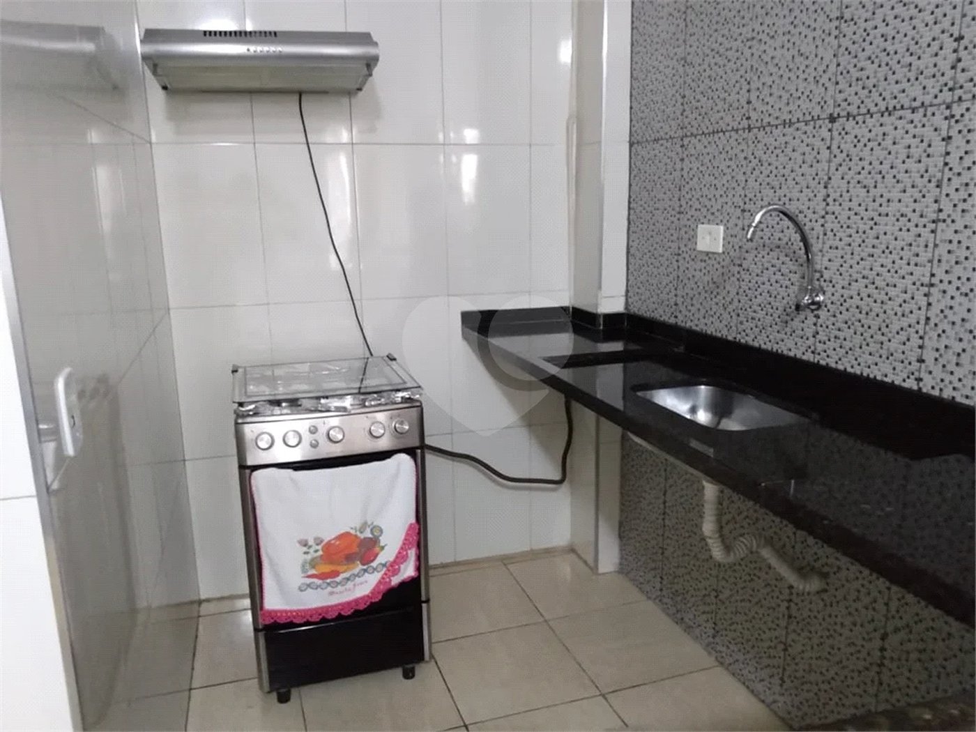 Apartamento 1 dorm, sala, cozinha, banheiro a venda no Centro