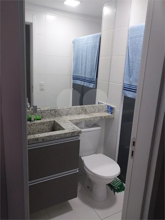 Apartamento de 2 quartos (1 suíte) à venda em Itaquera