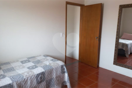 Sobrado à venda com 3 quartos em Jardim Bicão, São Carlos, SP