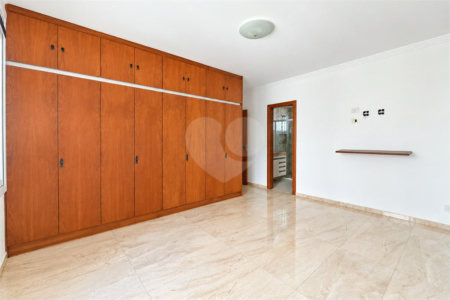 Apartamento à venda ou para alugar com 3 quartos, sendo 1 suíte, em Santo Amaro, São Paulo, SP