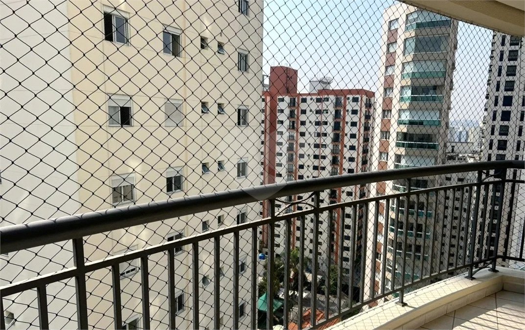 Excelente apartamento de 3 dormitórios, sendo uma Suíte e 2 vagas de garagem.