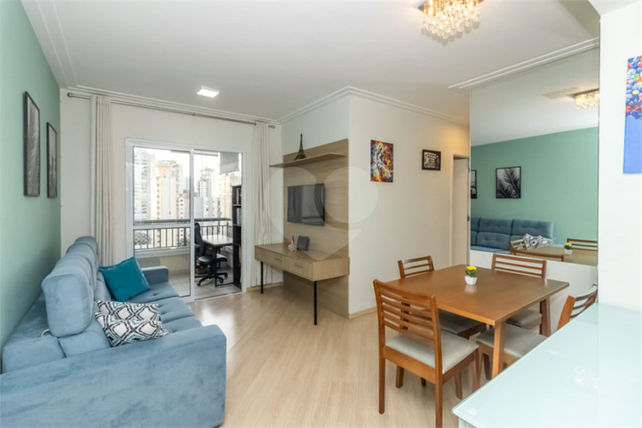 **Apartamento na Saúde 61m² | 2 dormitórios | 1 suíte | 2 vagas | depósito privativo**