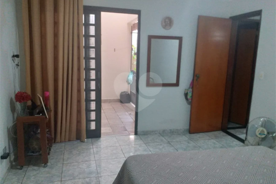 Casa térrea à venda no Imirim