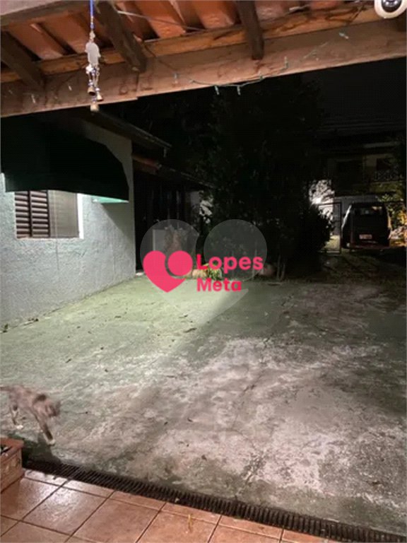 Casa à venda com 2 quartos no condomínio Portal da Serra, São José dos Campos - SP