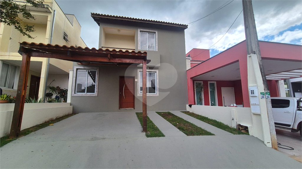 Casa à venda com 3 quartos, sendo 1 suíte,  no condomínio Residencial Horto Villagio, Sorocaba - SP