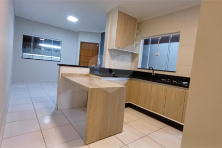 Casa à venda com 2 quartos em Vila Mazzei, Itapetininga, SP