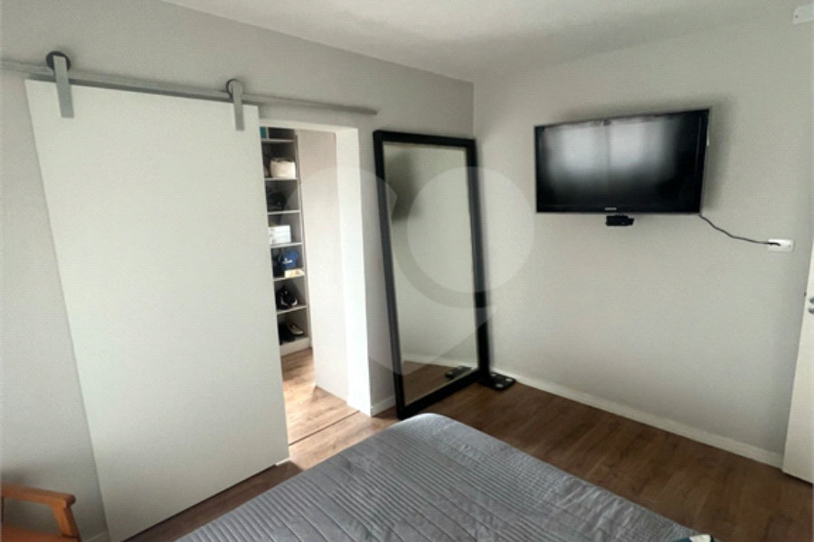 Sobrado à venda com 3 quartos, sendo 1 suíte,  em Vila Irmãos Arnoni, São Paulo, SP