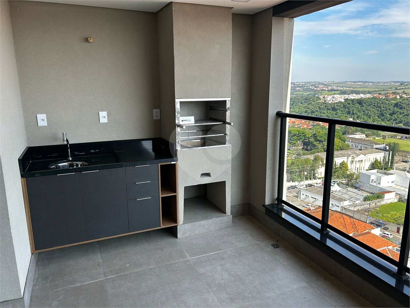 Apartamento à venda com 3 suítes no Centro, Itapetininga, SP