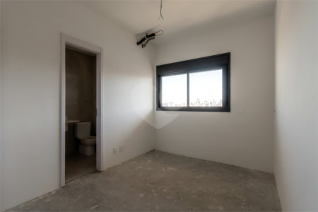 Apartamento à venda com 3 suítes em Pinheiros, São Paulo, SP